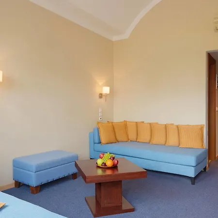 Lakitira Hotel
